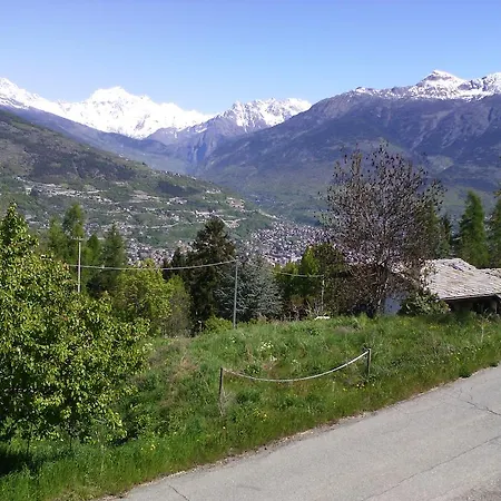 בית נופש Casa Mimosa גרסאן